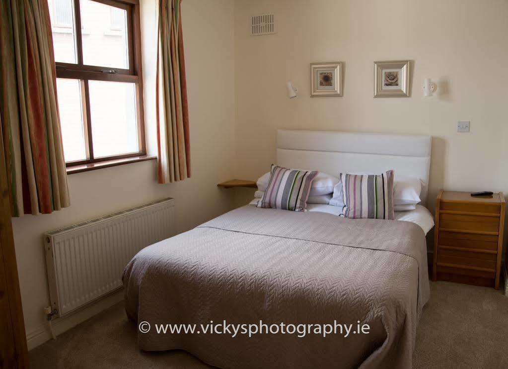 The Townhouse Kilkenny Exterior photo